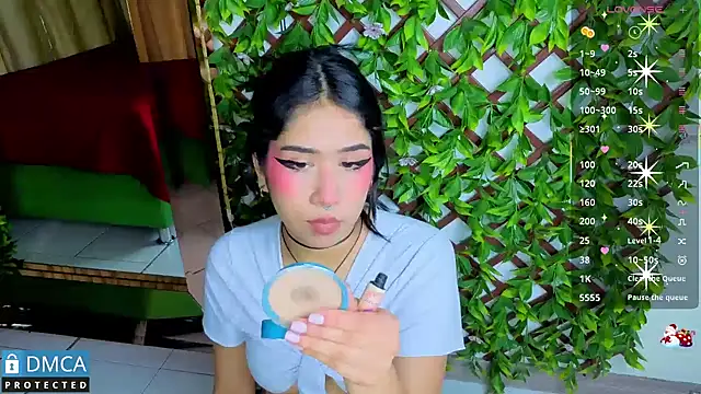 sofia sstonee  online show from 4, 3, 2026