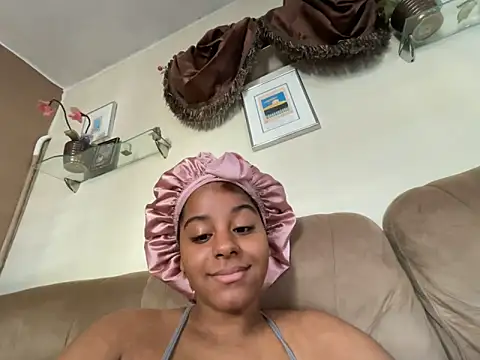 Snapshot of Nicolitalalinda chatting on 20, 3, 2026 Nicolitalalinda online show from 20, 3, 2026