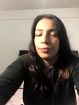 Vianca Costt online show from 12, 1, 2026