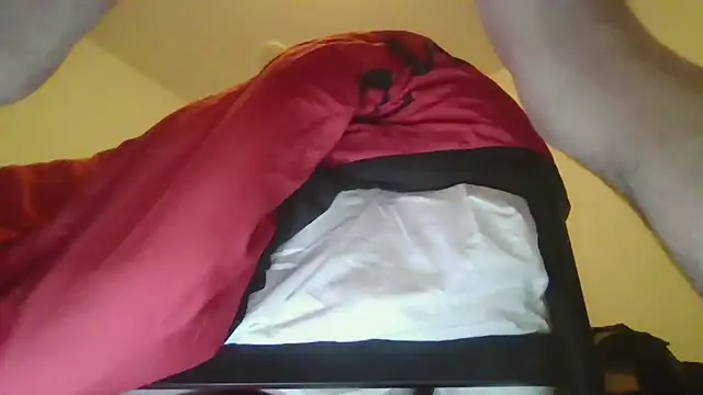 Snapshot of WeakDegree76 chatting on 5, 1, 2026 WeakDegree76 online show from 5, 1, 2026