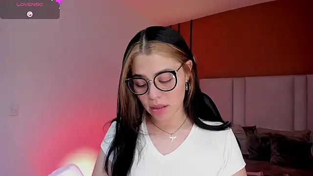 Snapshot of Dakhota_Rouge chatting on 10, 5, 2026 Dakhota Rouge online show from 10, 5, 2026