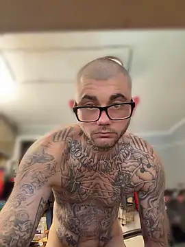 trickydickydaddy online show from 26, 4, 2026