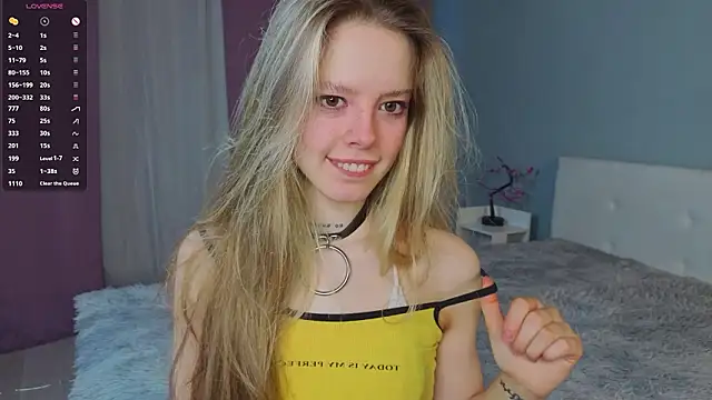 TiffinyMergist online show from 5, 3, 2026