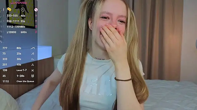 TiffinyMergist online show from 6, 3, 2026