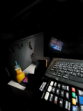 Saddamzaid1985 online show from 26, 4, 2026