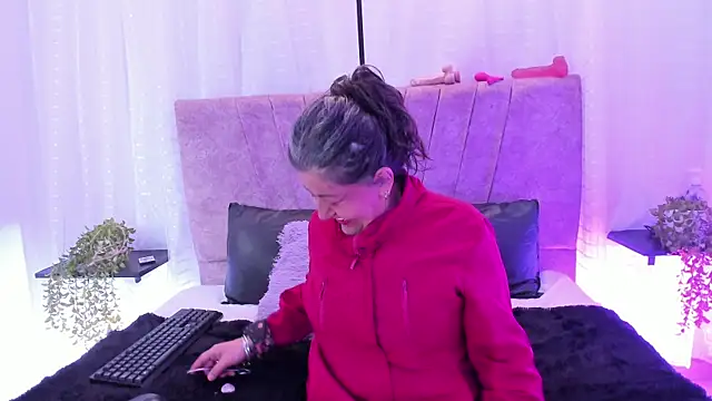 Victoriaa Anderson online show from 24, 4, 2026