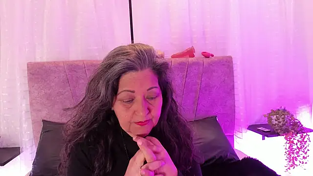 Victoriaa Anderson online show from 27, 4, 2026