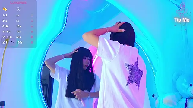 BunnySexyy18 online show from 27, 4, 2026