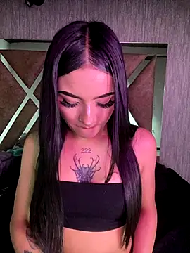 CleoNoir Pink online show from 3, 12, 2025