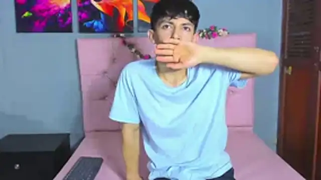 ElanGiraldo online show from 26, 11, 2025