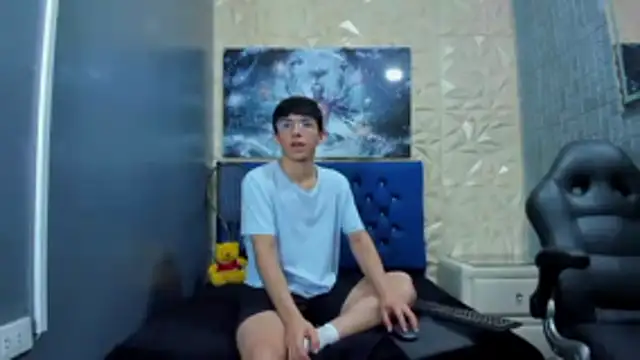 ElanGiraldo online show from 18, 3, 2026