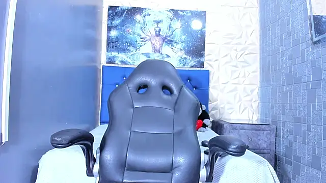 ElanGiraldo online show from 21, 4, 2026