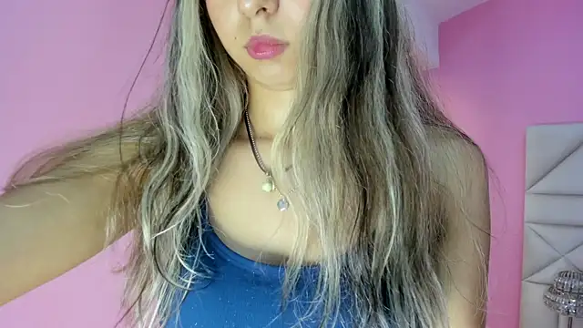 Snapshot of Sara_connor01 chatting on 27, 11, 2025 Sara connor01 online show from 27, 11, 2025