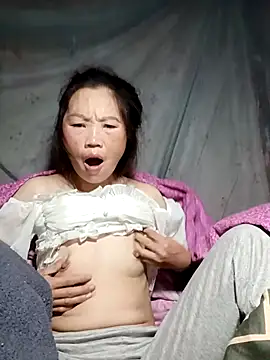 Snapshot of blonde_blg chatting on 26, 11, 2025 blonde blg online show from 26, 11, 2025