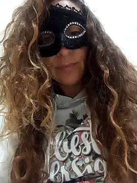 Snapshot of Giorgia13 chatting on 21, 11, 2025 Giorgia13 online show from 21, 11, 2025