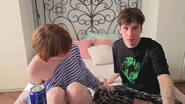 Danny loves Mary online show from 23, 4, 2026