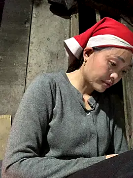 phuong cute online show from 20, 12, 2025