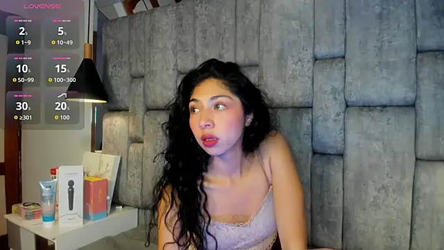 Emmaskinny online show from 27, 11, 2025