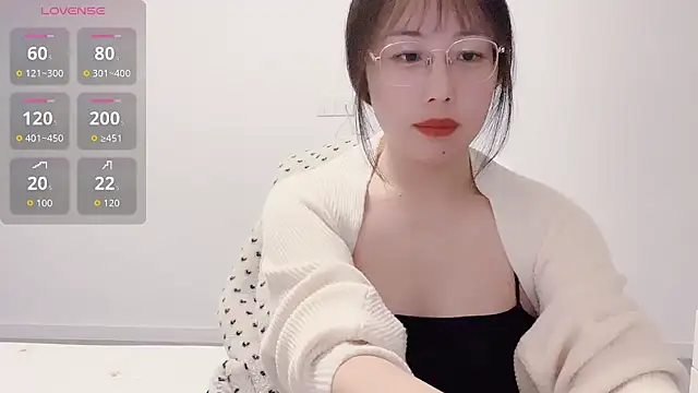 Snapshot of suisui322 chatting on 2, 2, 2026 suisui322 online show from 2, 2, 2026