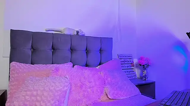 Snapshot of hazz_smith chatting on 18, 11, 2025 hazz smith online show from 18, 11, 2025