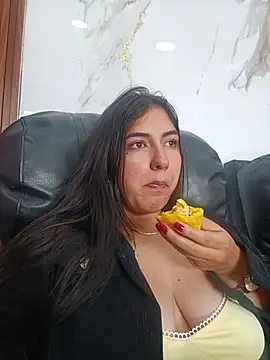 ViolettaWalton1 online show from 5, 12, 2025