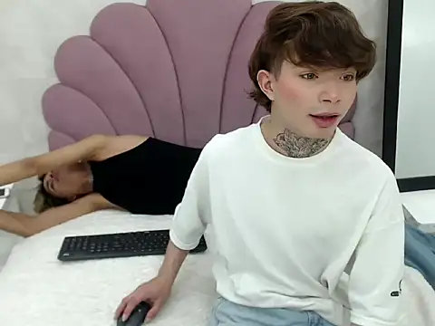 axel and jacob online show from 13, 11, 2025