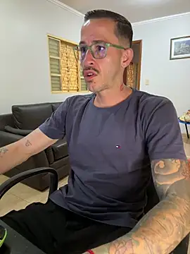Lucasjandre online show from 9, 4, 2026