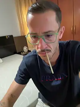 Lucasjandre online show from 12, 4, 2026
