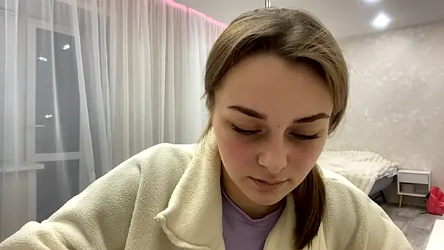 GeralynChiszar online show from 6, 3, 2026