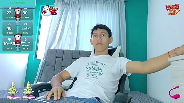 Snapshot of FelipeGonzalezz chatting on 28, 11, 2025 FelipeGonzalezz online show from 28, 11, 2025