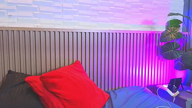 Amber bunnyx01 online show from 13, 2, 2026