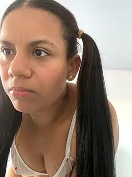 lineichun1708 online show from 17, 11, 2025