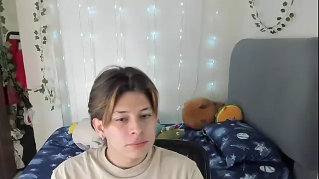 Snapshot of Felix_kitty chatting on 5, 12, 2025 Felix kitty online show from 5, 12, 2025