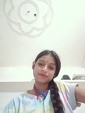 Mohnicute online show from 10, 7, 2026