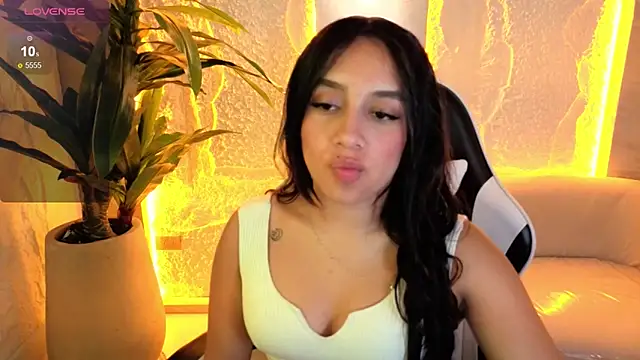 Juliana Tx online show from 13, 3, 2026