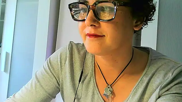 Snapshot of zaidapink1990 chatting on 22, 3, 2026 zaidapink1990 online show from 22, 3, 2026