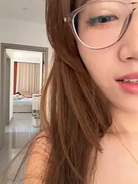 GG-BONG1 online show from 12, 5, 2026
