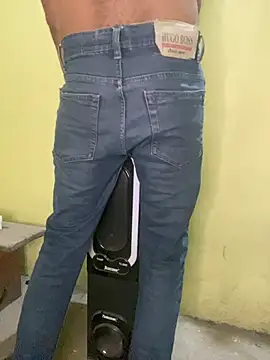 hotyyyyjonny online show from 22, 4, 2026