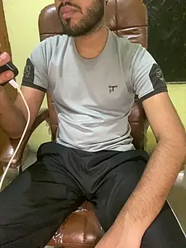 hotyyyyjonny online show from 23, 4, 2026