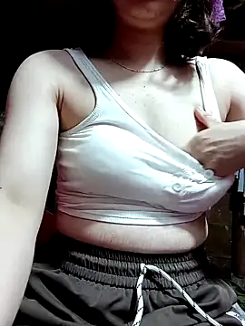 LynkLyy2k online show from 2, 12, 2025