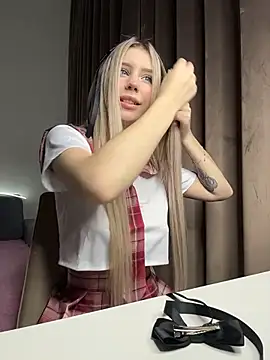 Olivia1Taylor1 online show from 27, 11, 2025