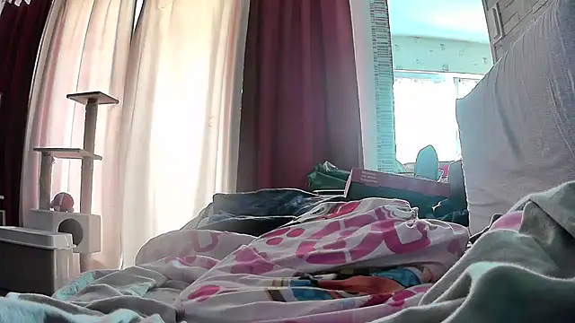 Chrisatmiami online show from 28, 4, 2026