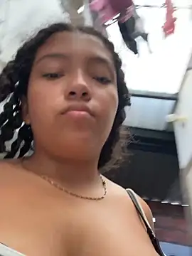 PetiteKattia online show from 3, 2, 2026