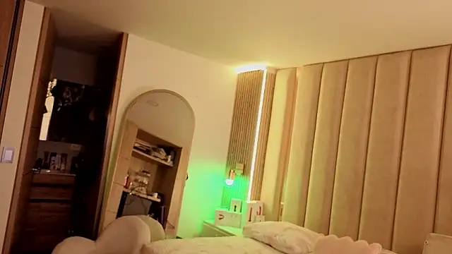 Iamnyxy online show from 10, 3, 2026