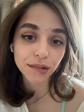 yoyogirlx online show from 27, 5, 2026