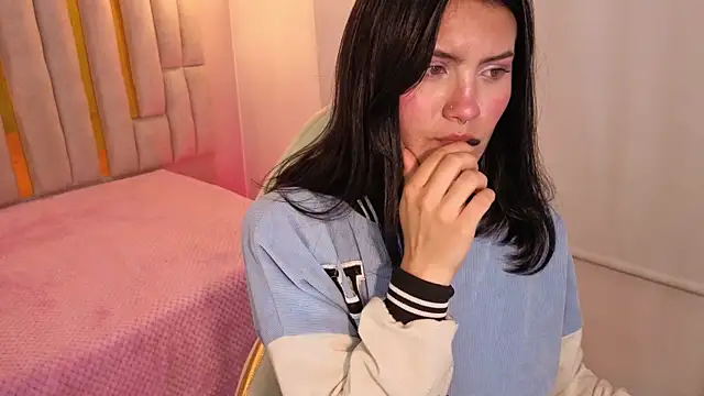 Brandy collinss online show from 27, 4, 2026