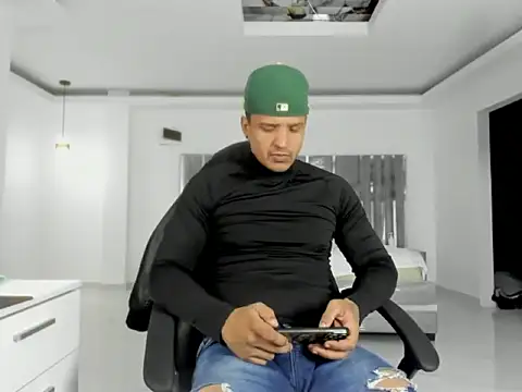 master leather online show from 18, 4, 2026