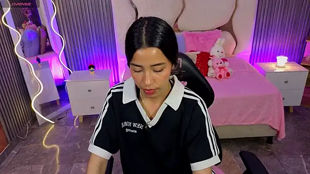 Joselyn tay online show from 27, 4, 2026