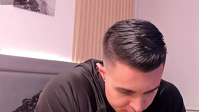Mason bennet online show from 10, 6, 2026