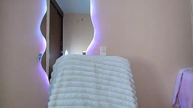 Snapshot of catte_jensen chatting on 16, 11, 2025 catte jensen online show from 16, 11, 2025